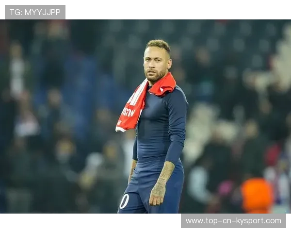 巴黎角球战术精妙，内马尔反点抢射将比分改写